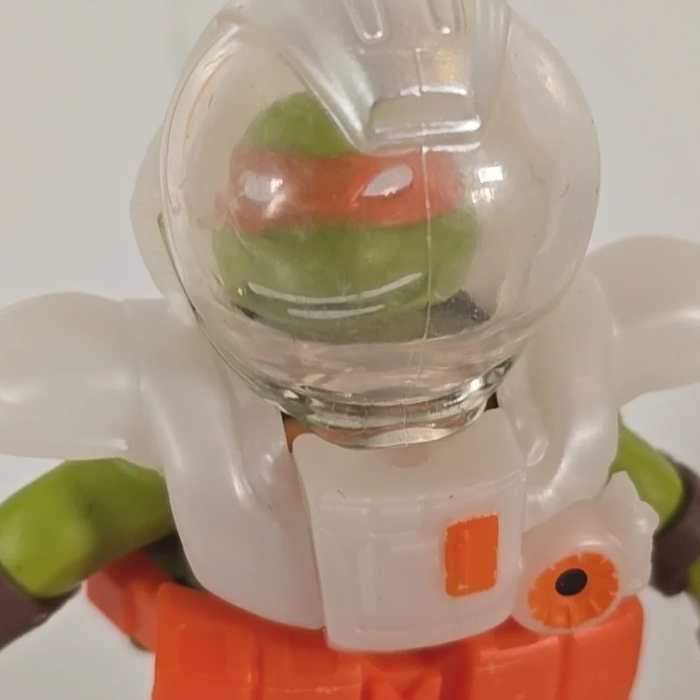 Teenage Mutant‎ Ninja Turtles TMNT Dim X Space Gear Michelangelo –Space Traveler